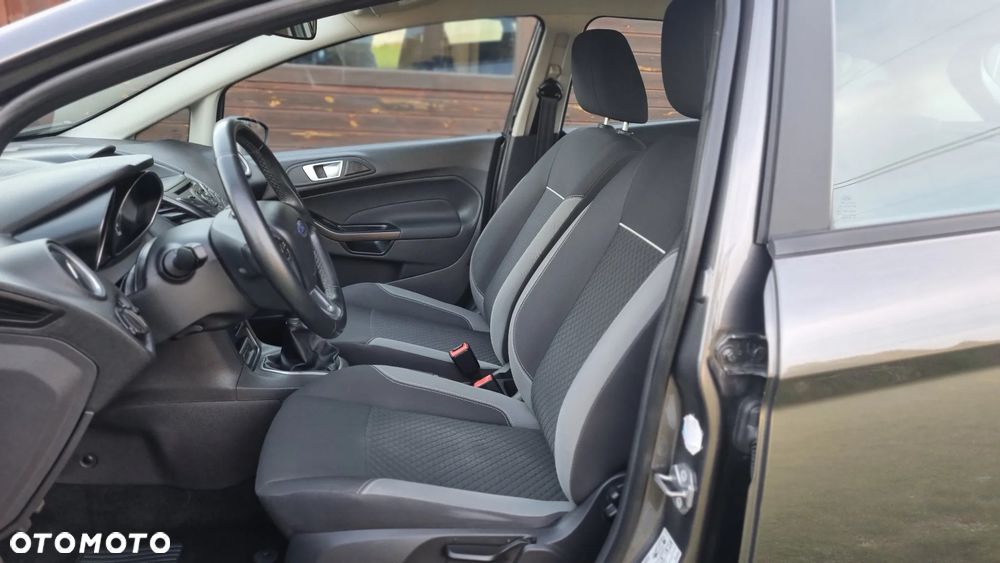 Ford Fiesta - 12