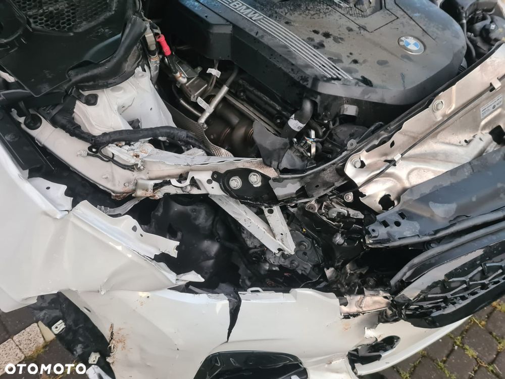BMW Seria 3 M340i xDrive - 27