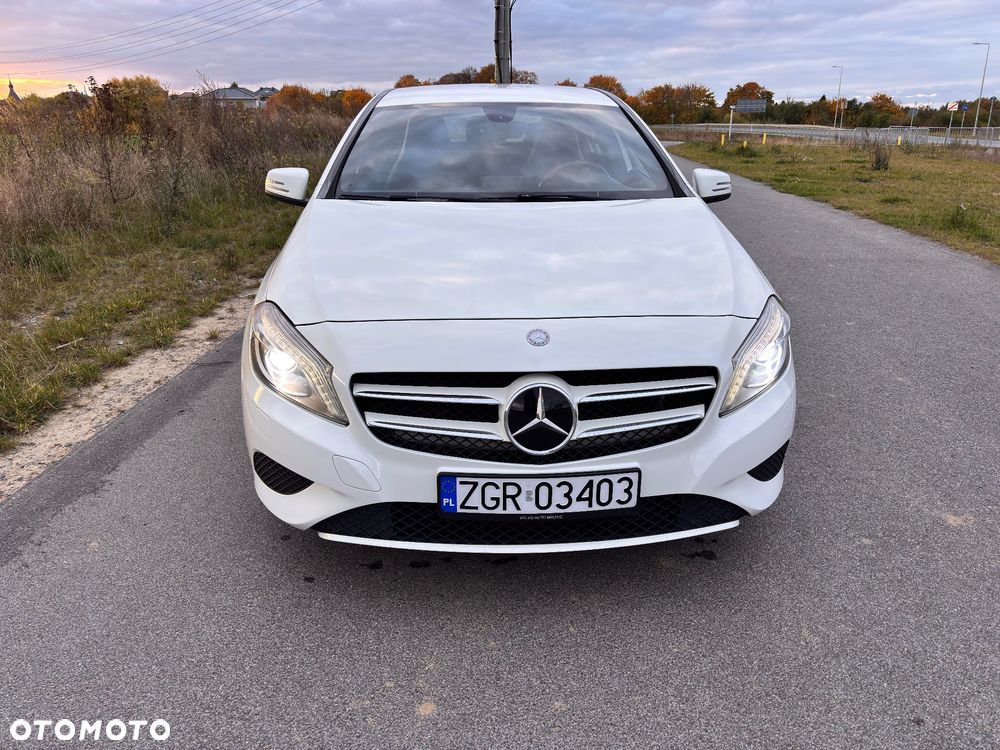 Mercedes-Benz A-Class 2015 photo 3