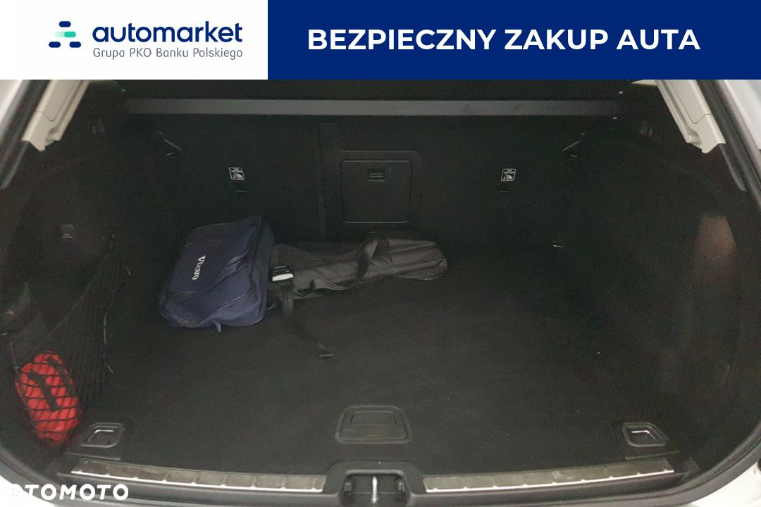 Volvo XC 60 B5 D AWD Momentum Pro - 12