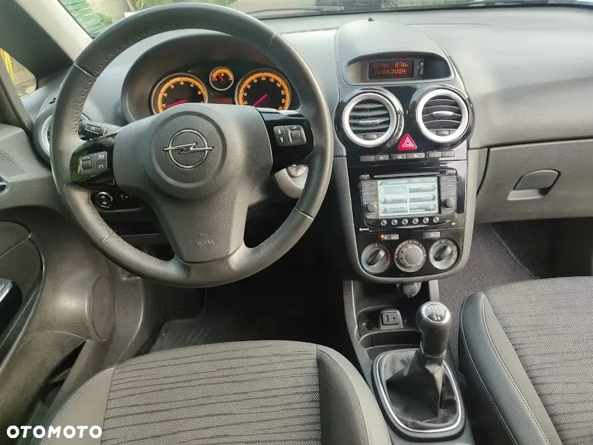 Opel Corsa 1.2 16V Cosmo - 13