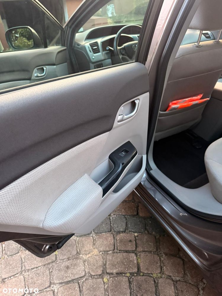 Honda Civic 1.8 Comfort - 19