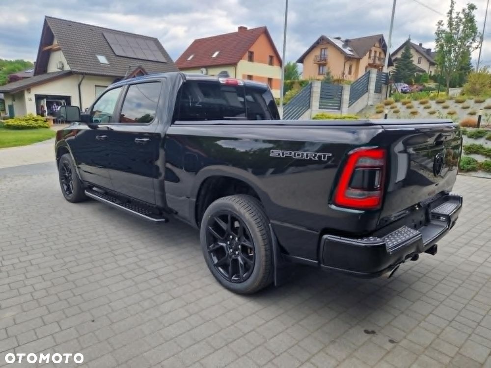 RAM 1500 5.7 Crew Cab Laramie - 16