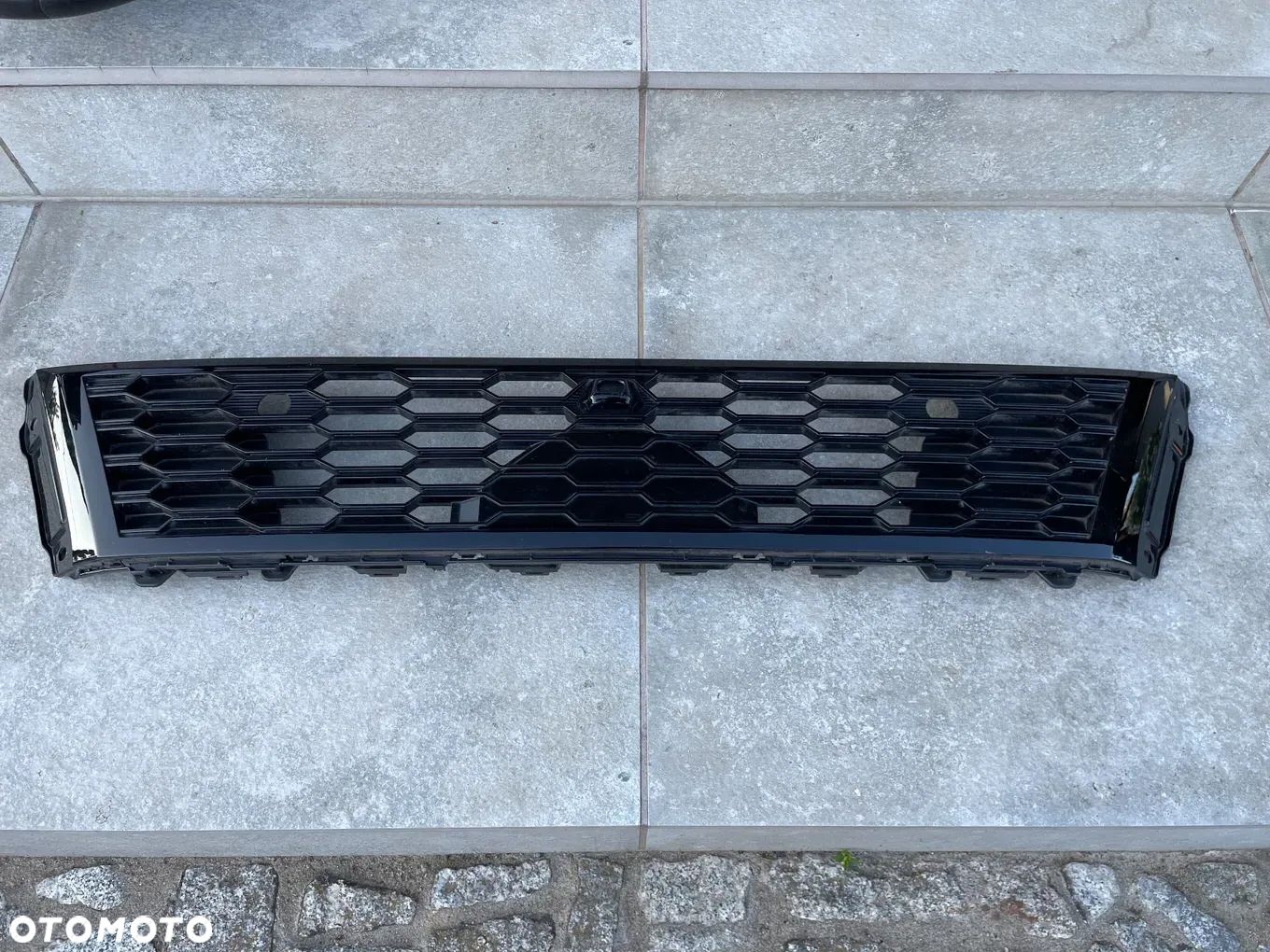 KRATKA ZDERZAKA MITSUBISHI ECLIPSE CROSS LIFT - 1