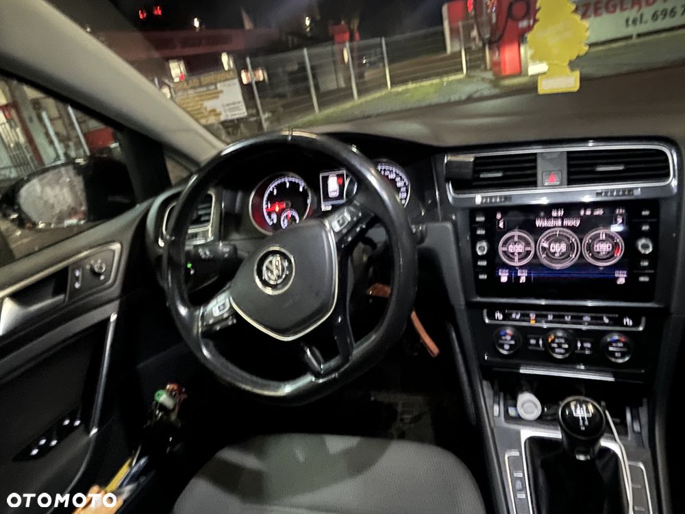 Volkswagen Golf 1.6 TDI BMT Comfortline - 8