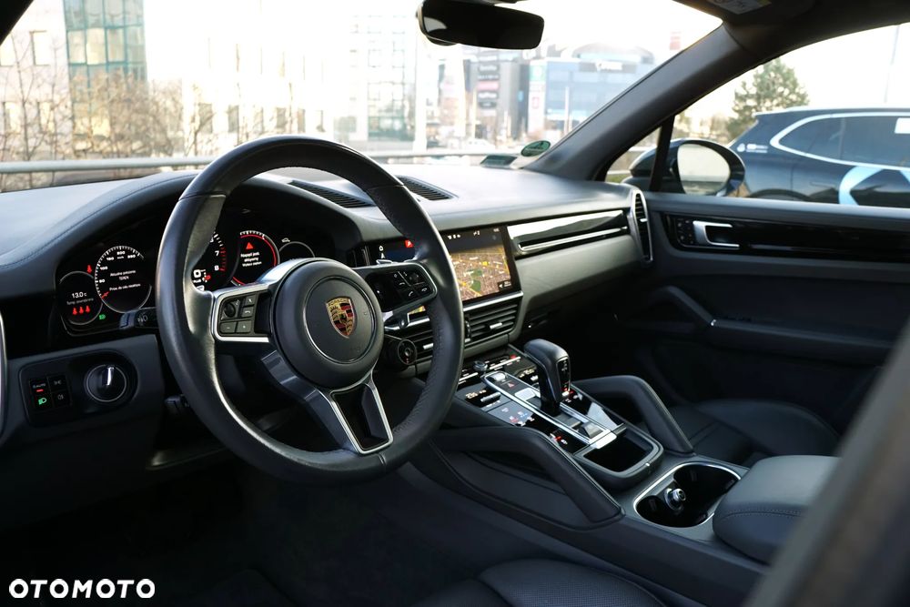 Porsche Cayenne Standard - 13