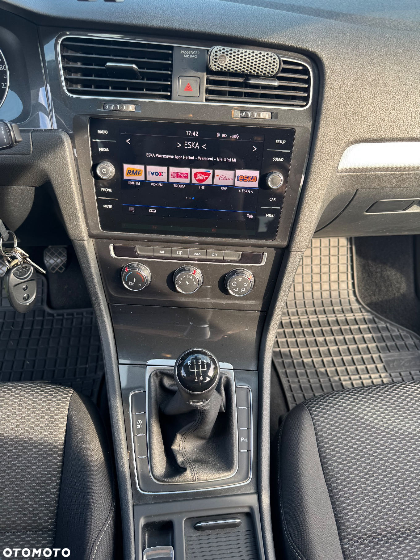 Volkswagen Golf VII 1.6 TDI BMT Comfortline - 31