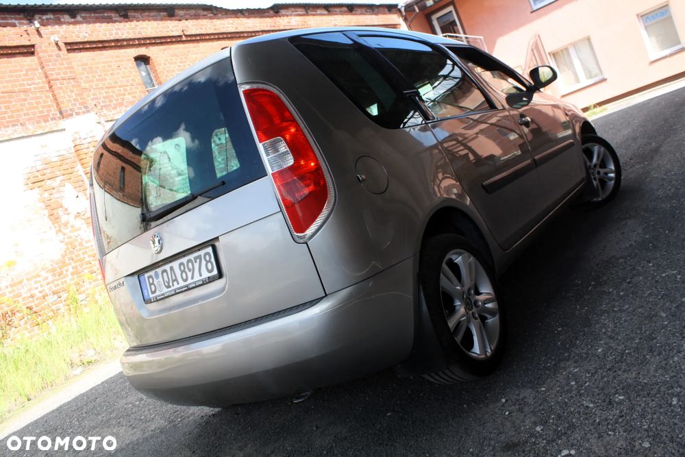 Skoda Roomster 1.4 MPI Comfort PLUS EDITION - 2