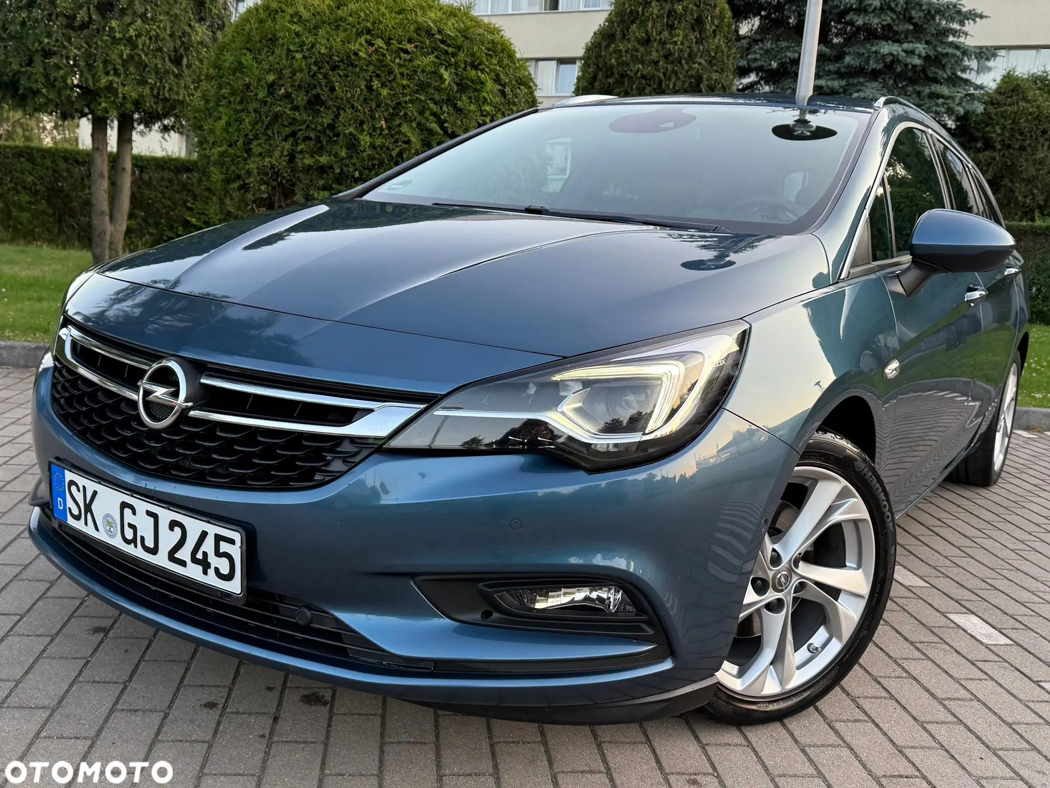 Opel Astra V 1.6 CDTI Elite S&S - 11