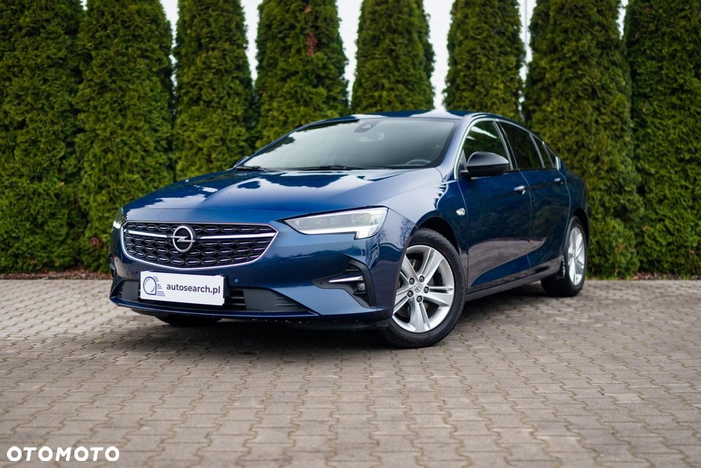 Opel Insignia - 1