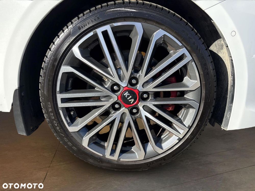 Kia ProCeed 1.6 T-GDI GT DCT - 18