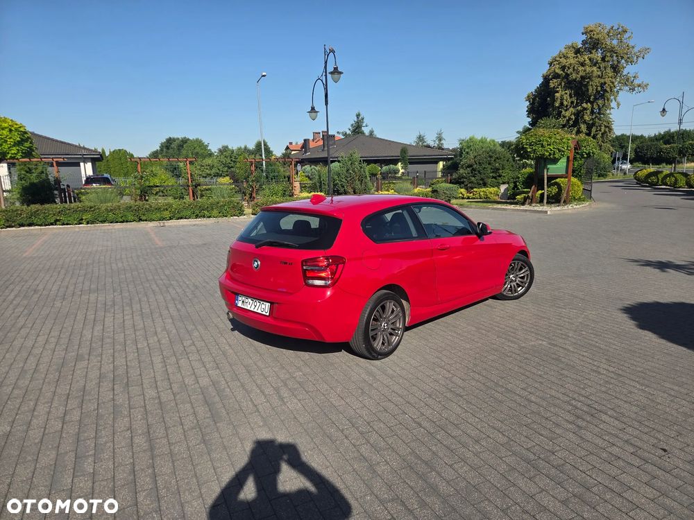 BMW Seria 1 116d - 13
