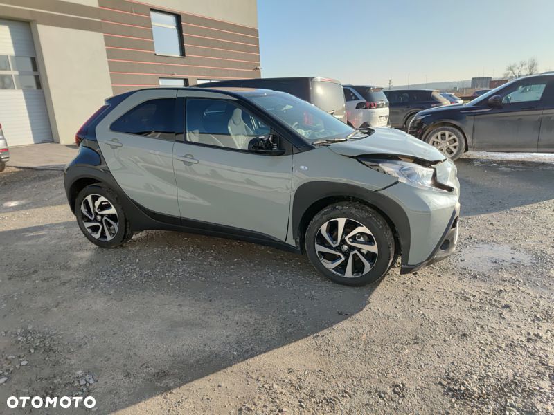 Toyota Aygo X 1.0 VVT-i Color Edition X-shift - 6