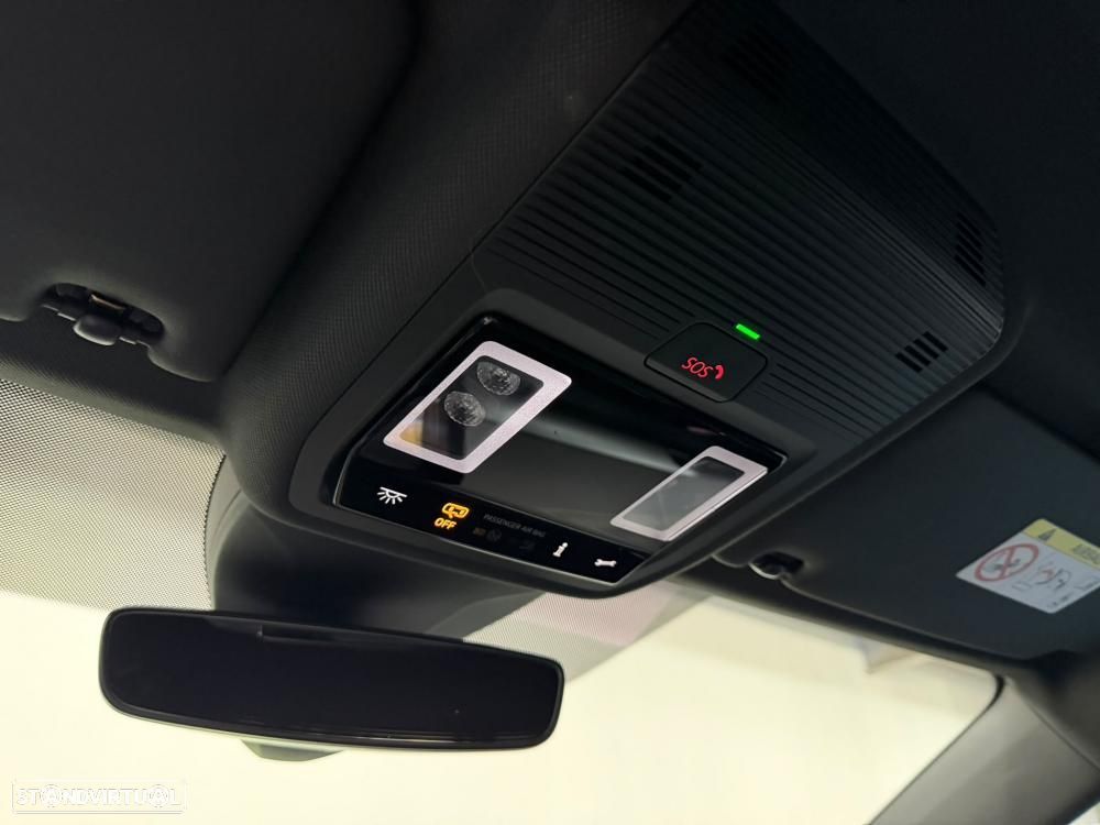 VW ID.5 52 kWh Pure Urban - 32