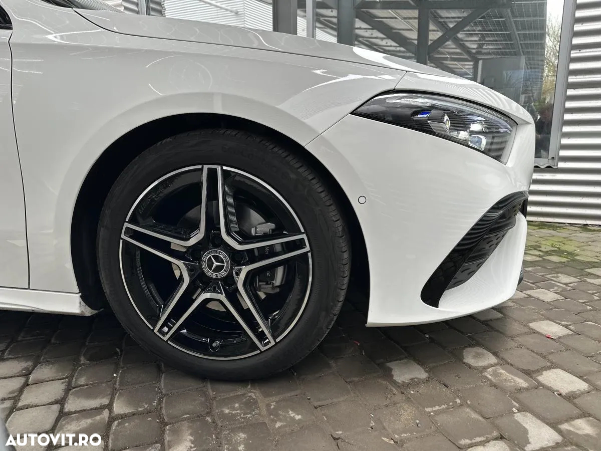 Mercedes-Benz A 200 MHEV 7G-DCT Sedan - 19