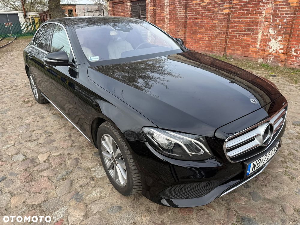 Mercedes-Benz Klasa E 220 d 4-Matic 9G-TRONIC - 2