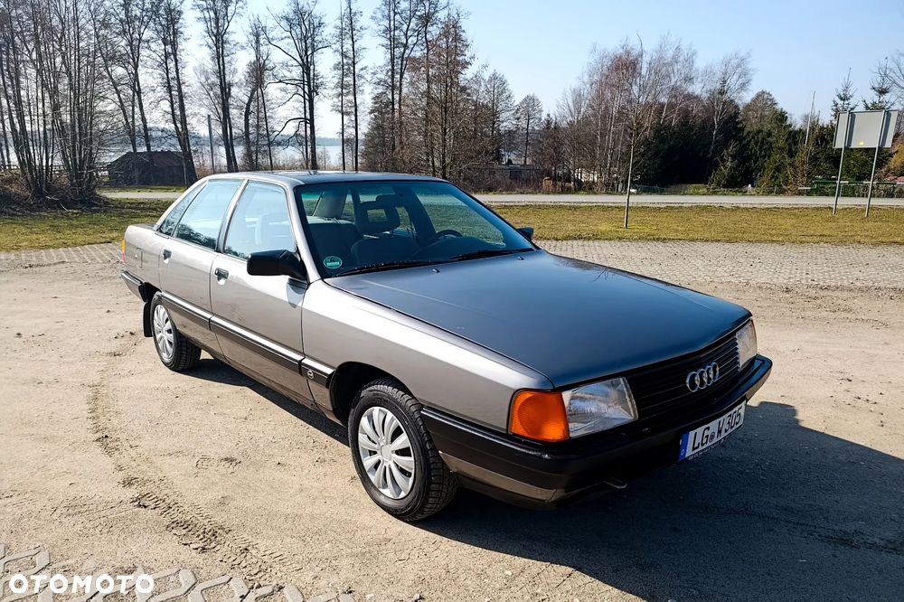 Audi 100 2.0 E - 7
