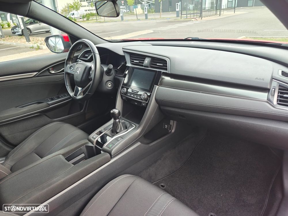 Honda Civic 1.0 i-VTEC Executive - 20