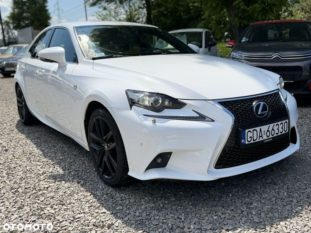 Lexus IS - 2