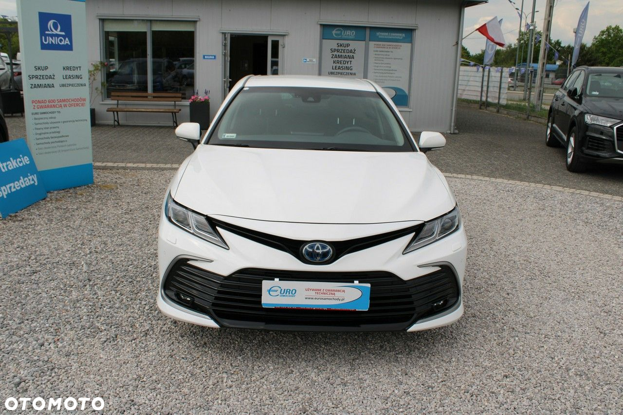 Toyota Camry - 3