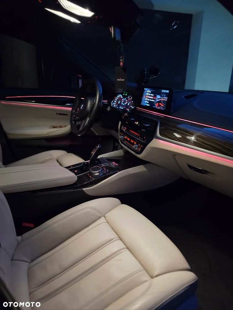 BMW Seria 5 540d xDrive M Sport sport - 37