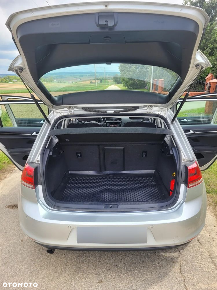 Volkswagen Golf VII 1.6 TDI BMT Highline DSG - 17