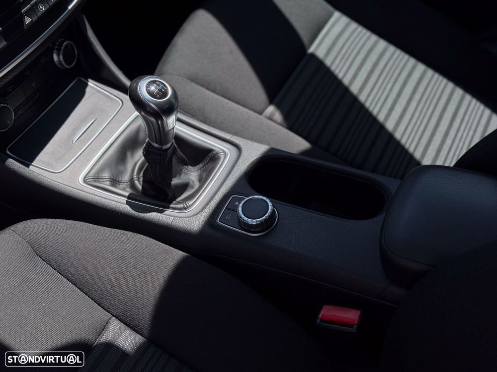 Mercedes-Benz A 180 - 24