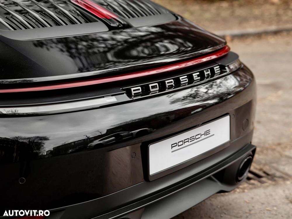 Porsche 911 Carrera PDK - 10