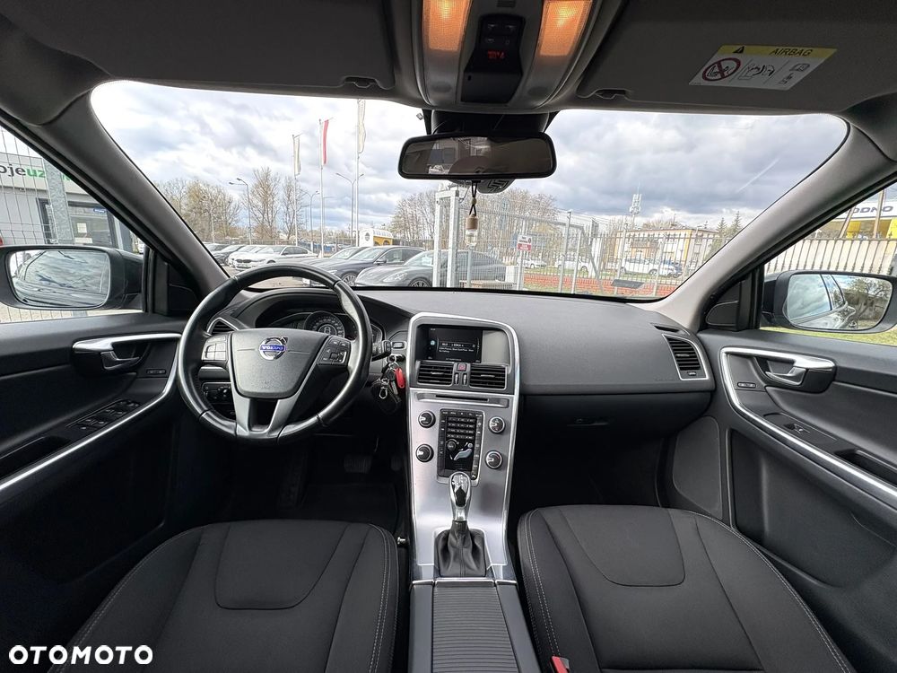 Volvo XC 60 D3 Drive-E Kinetic - 23