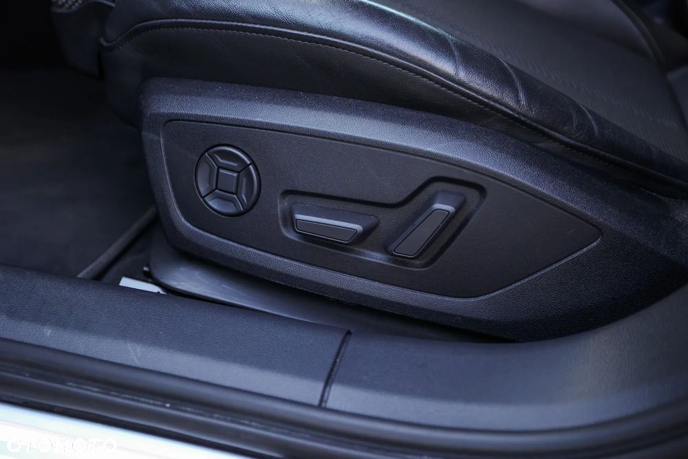 Audi A6 Avant 40 TDI S tronic S line - 21