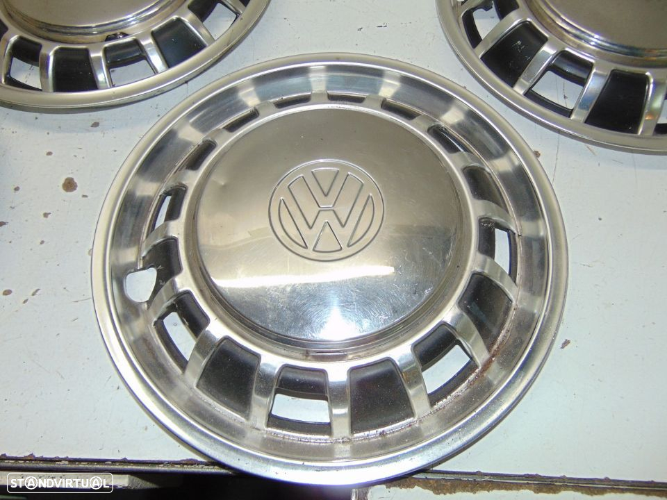 Vw Golf I ou Jetta jogo de tampões c/aros - 2