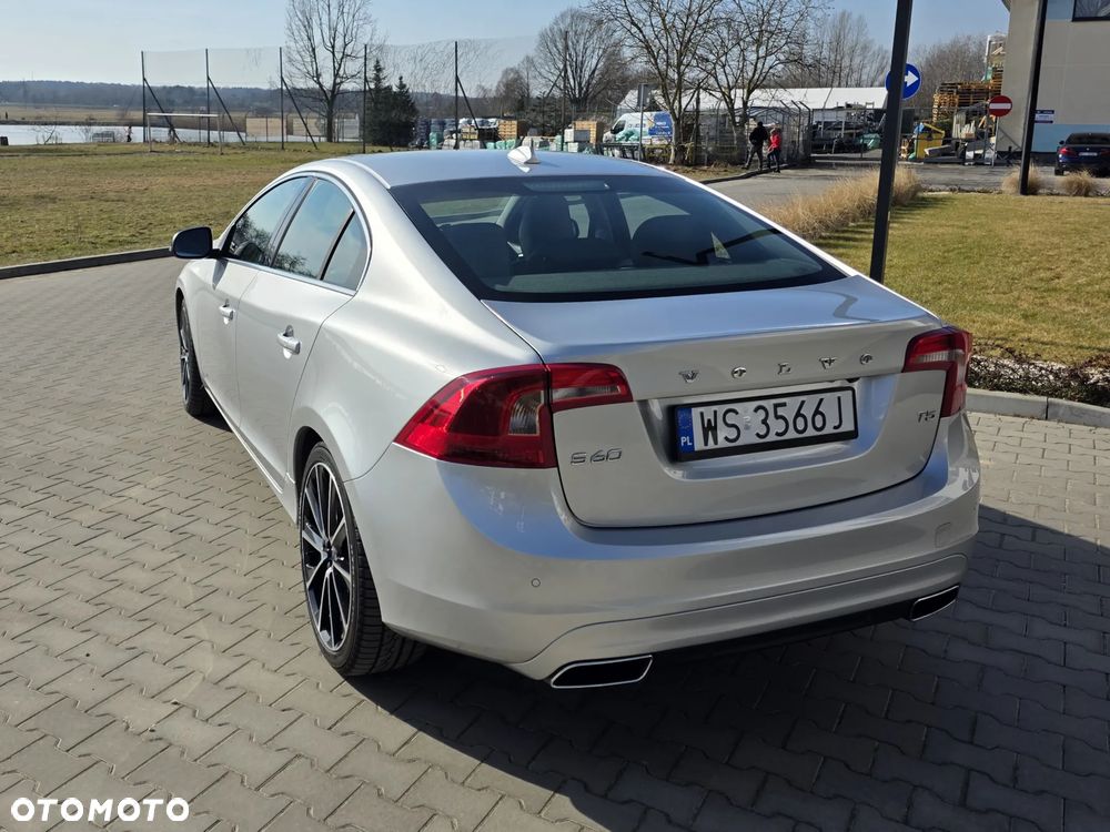 Volvo S60 - 9