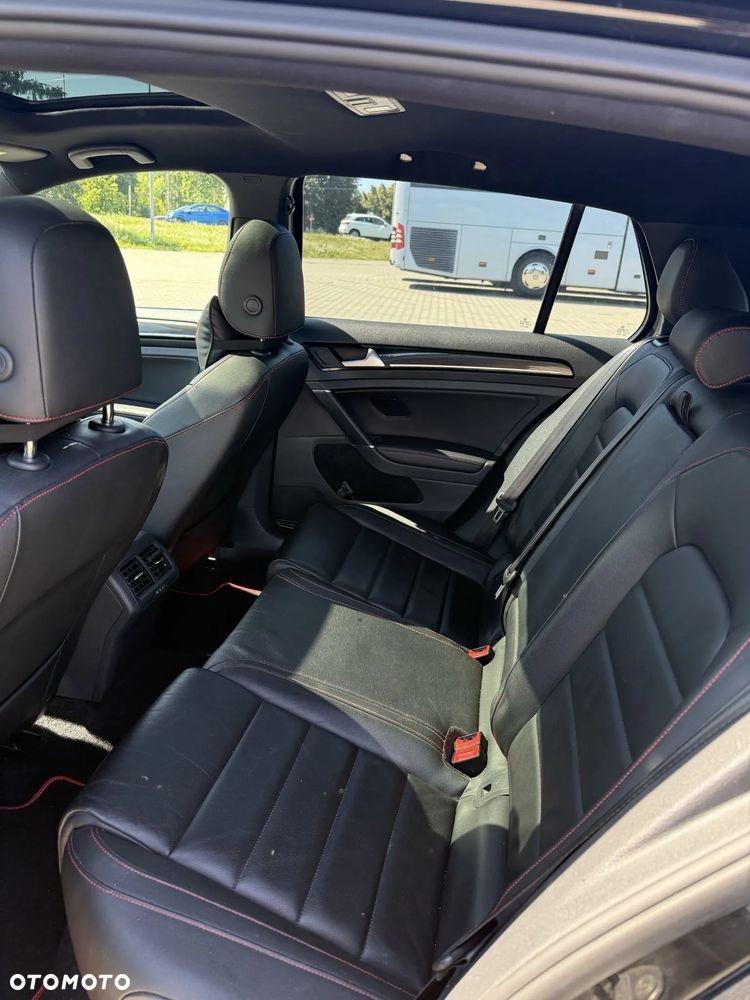 Volkswagen Golf 2.0 TSI GTI 35 DSG - 6