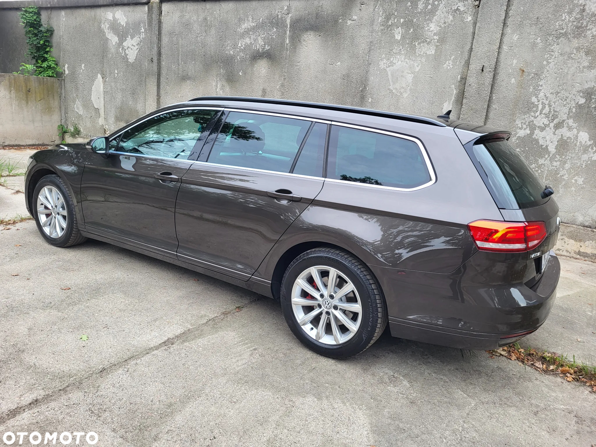 Volkswagen Passat Variant 2.0 TDI DSG (BlueMotion Technology) Comfortline - 3
