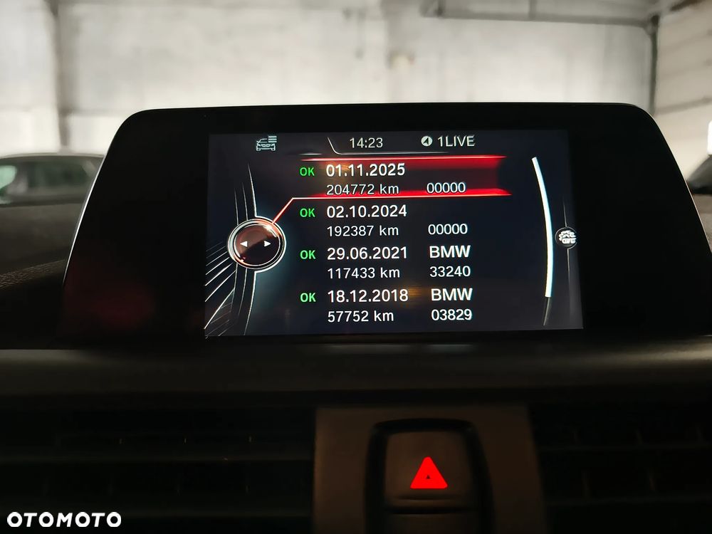 BMW Seria 1 120d Sport-Aut Sport Line - 31