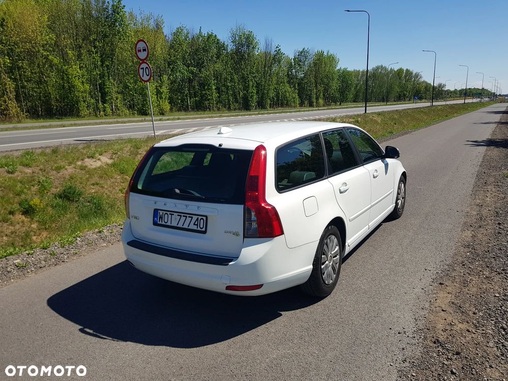 Volvo V50 D2 - 13