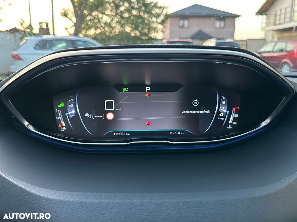 Peugeot 3008 - 18