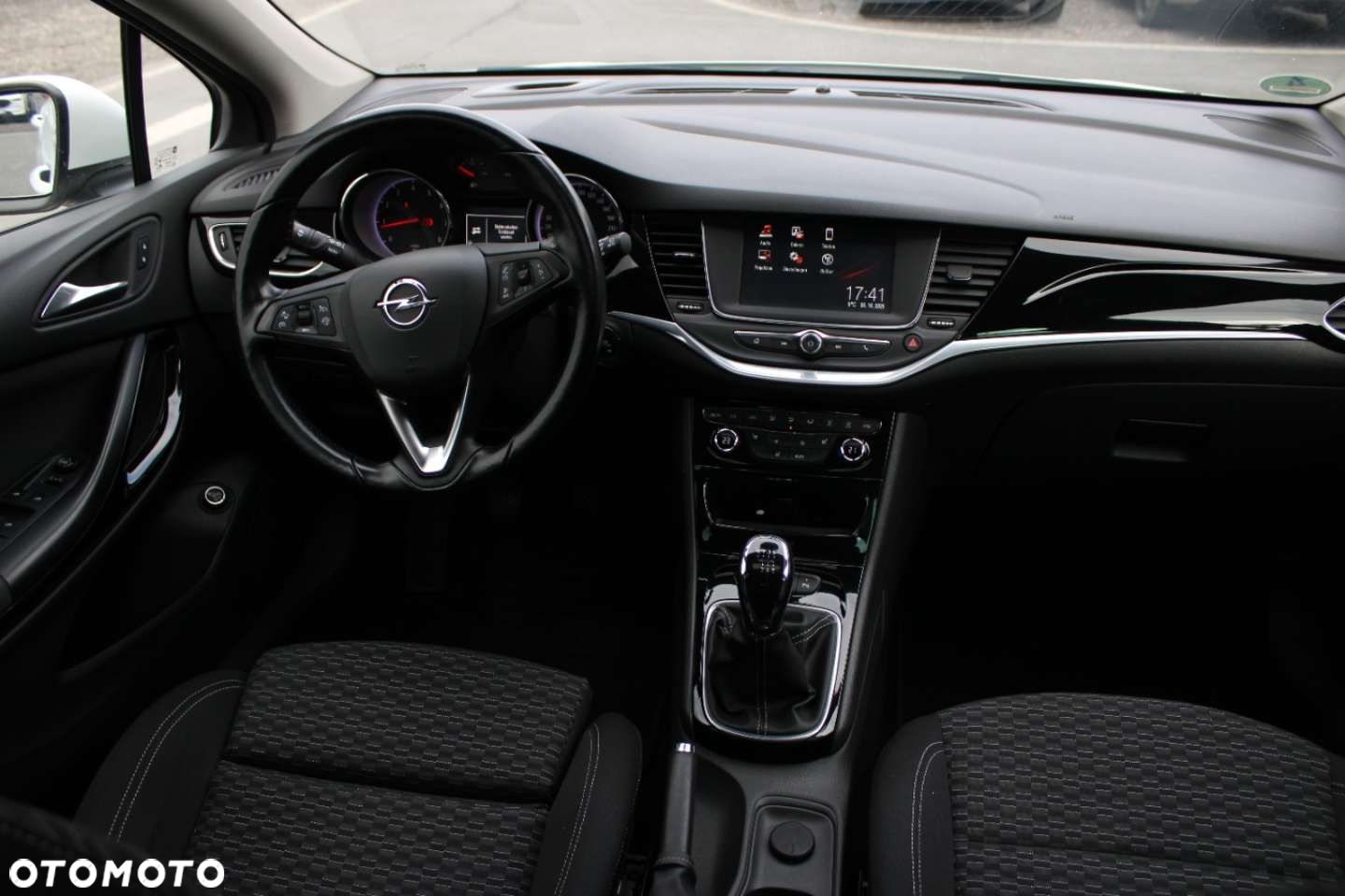 Opel Astra - 33
