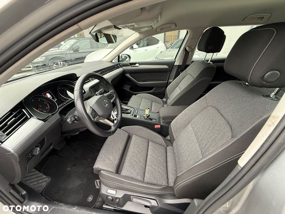 Volkswagen Passat Variant 2.0 TDI Business DSG - 16