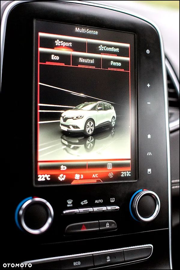 Renault Grand Scenic - 24