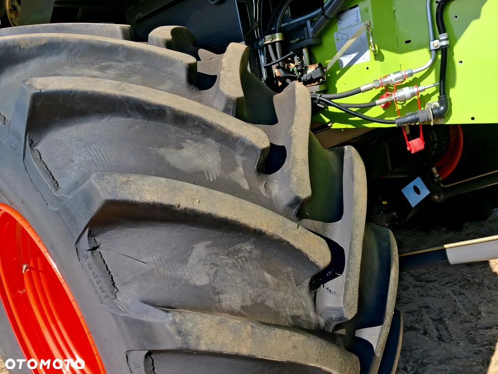 Claas Lexion 660 - 11