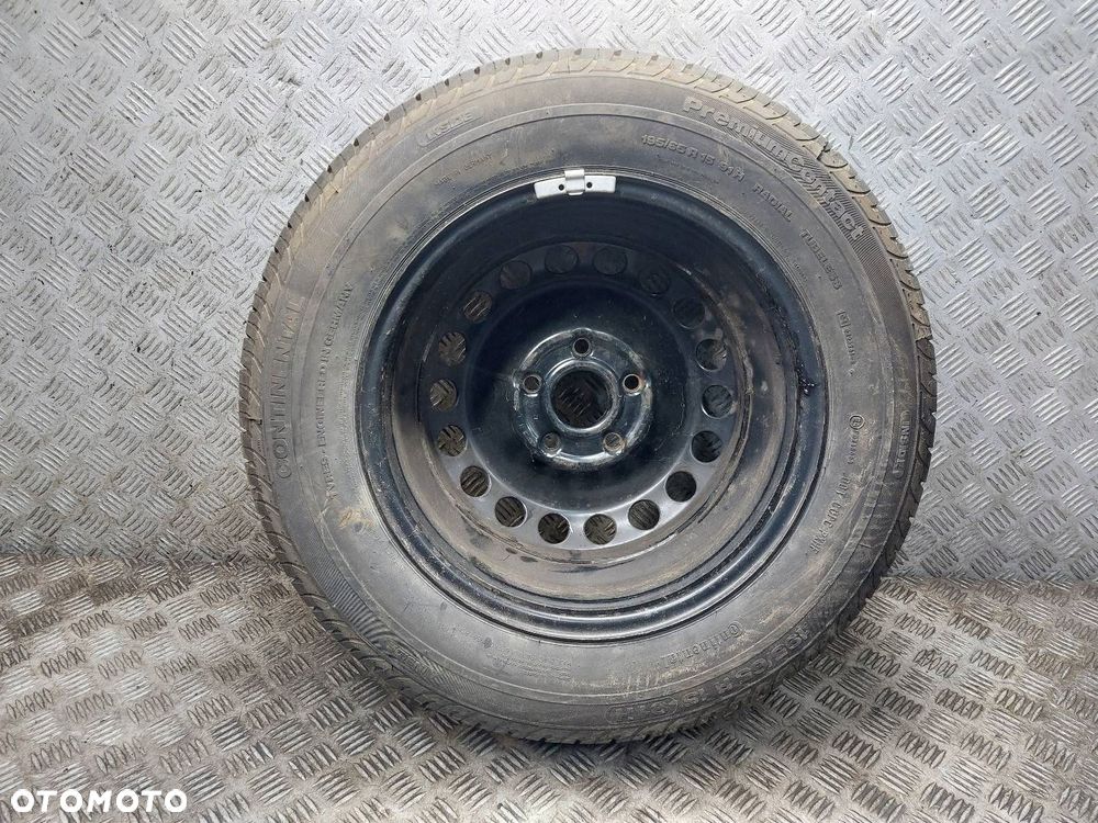 ORGANIZER WKŁAD BAGAŻNIKA ZAPAS LEWAREK 5x112 6Jx15 VOLKSWAGEN GOLF V - 12