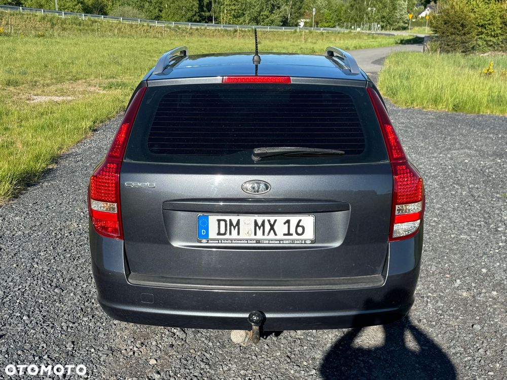 Kia Ceed 1.4 CVVT Attract - 4