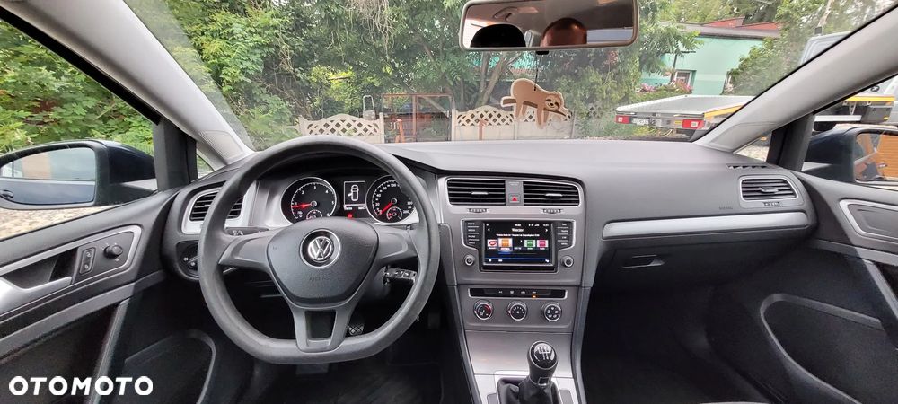 Volkswagen Golf 1.6 TDI BlueMotion Technology Trendline - 25