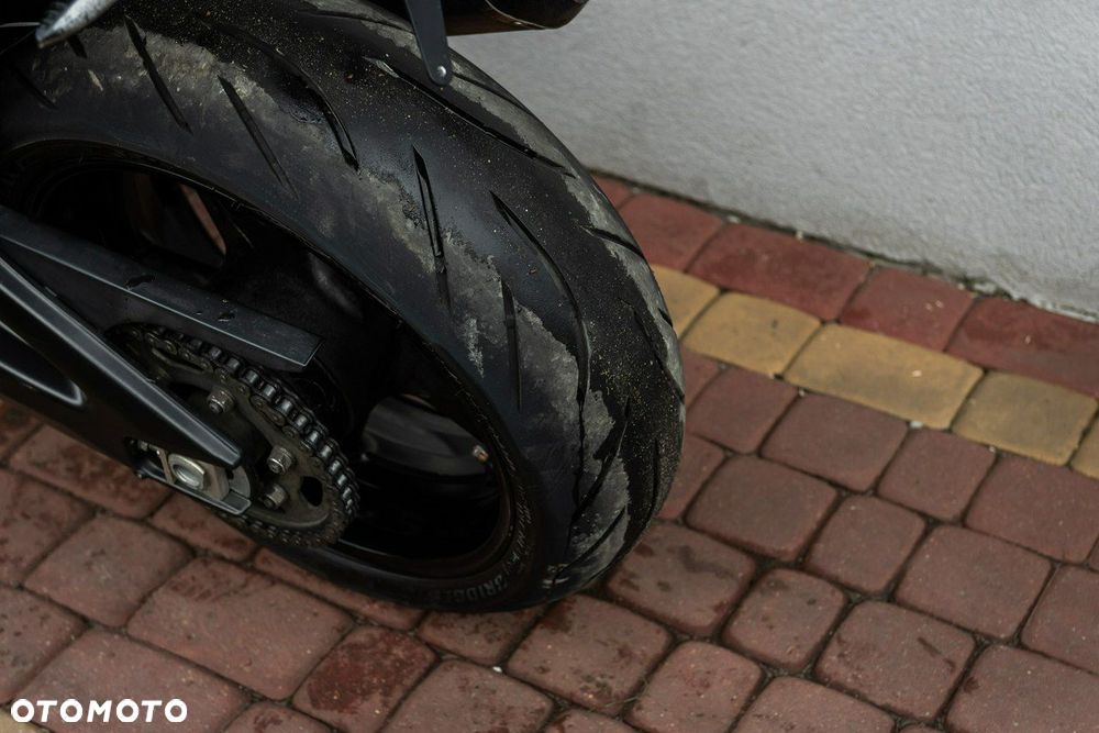 Yamaha FZ - 10