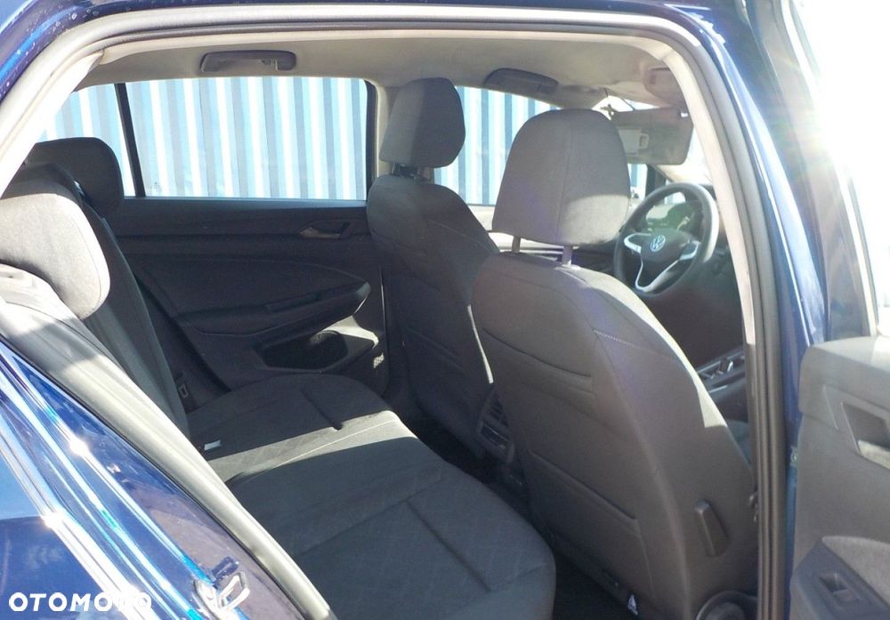 Volkswagen Golf - 30