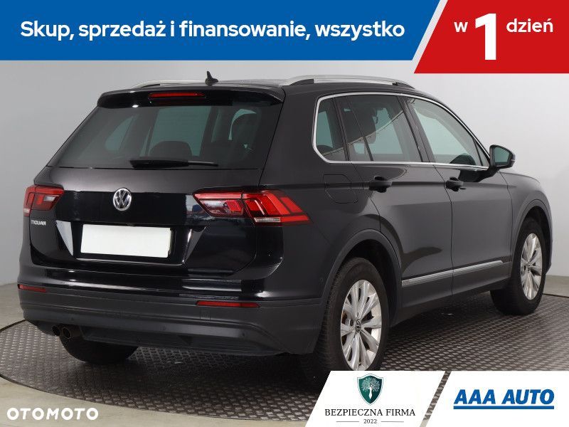 Volkswagen Tiguan - 6