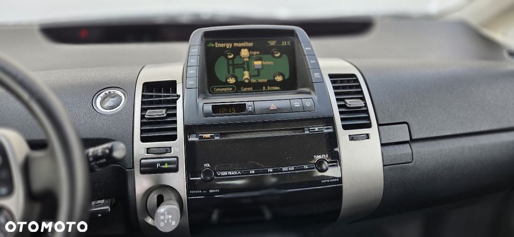 Toyota Prius 1.5 VVT-i Sol - 23