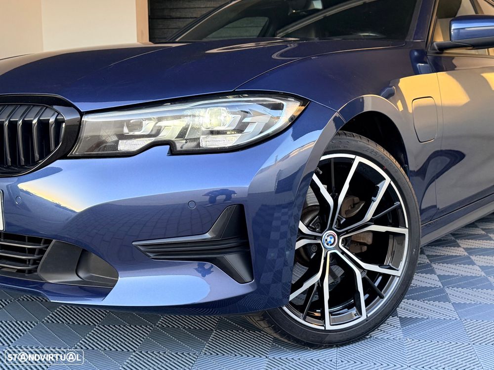 BMW 320 e Line Sport Auto - 16