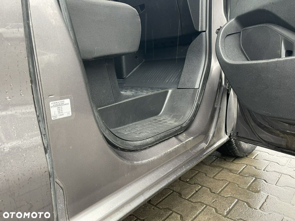 Peugeot Traveller - 7